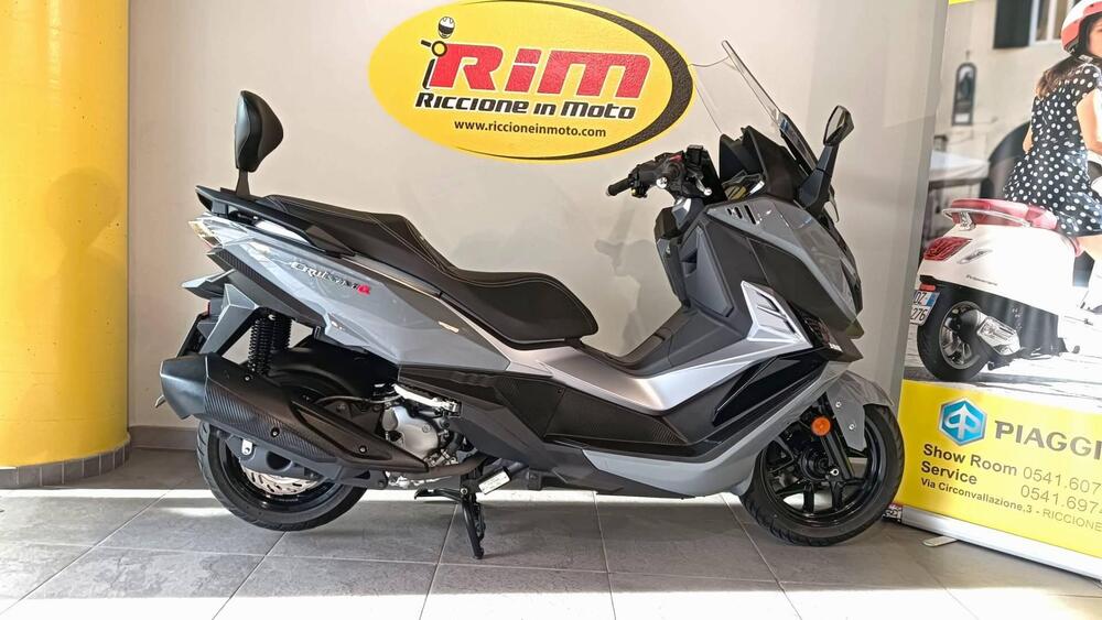 Sym Cruisym 300 (2021 - 24) (2)