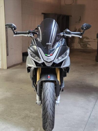 Aprilia Tuono V4 (2021 - 24) usata