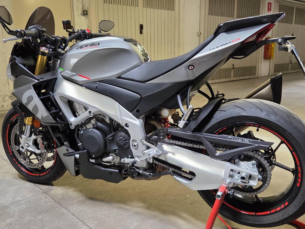 Aprilia Tuono V4 (2021 - 24) (3)