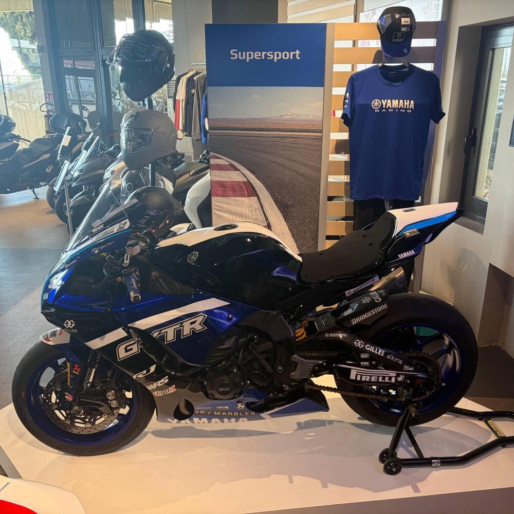 Yamaha YZF R1 (2020 - 25) (9)