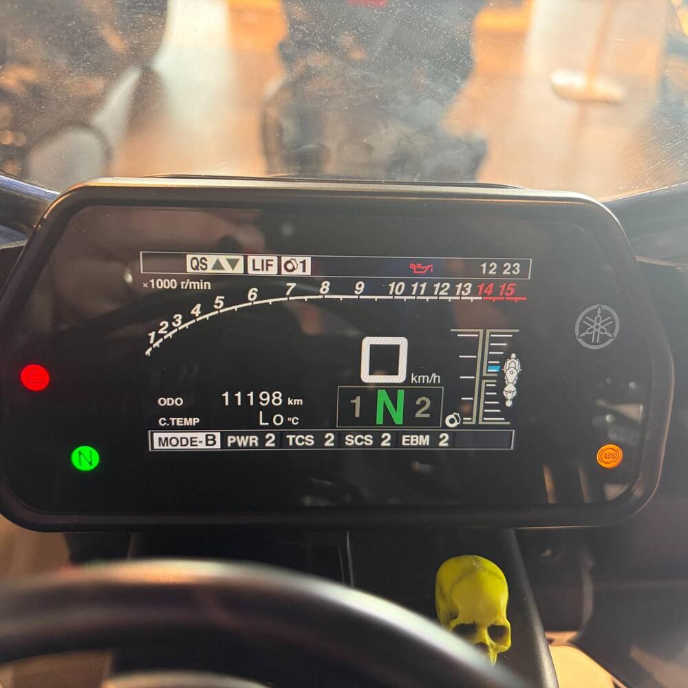 Yamaha YZF R1 (2020 - 25) (14)