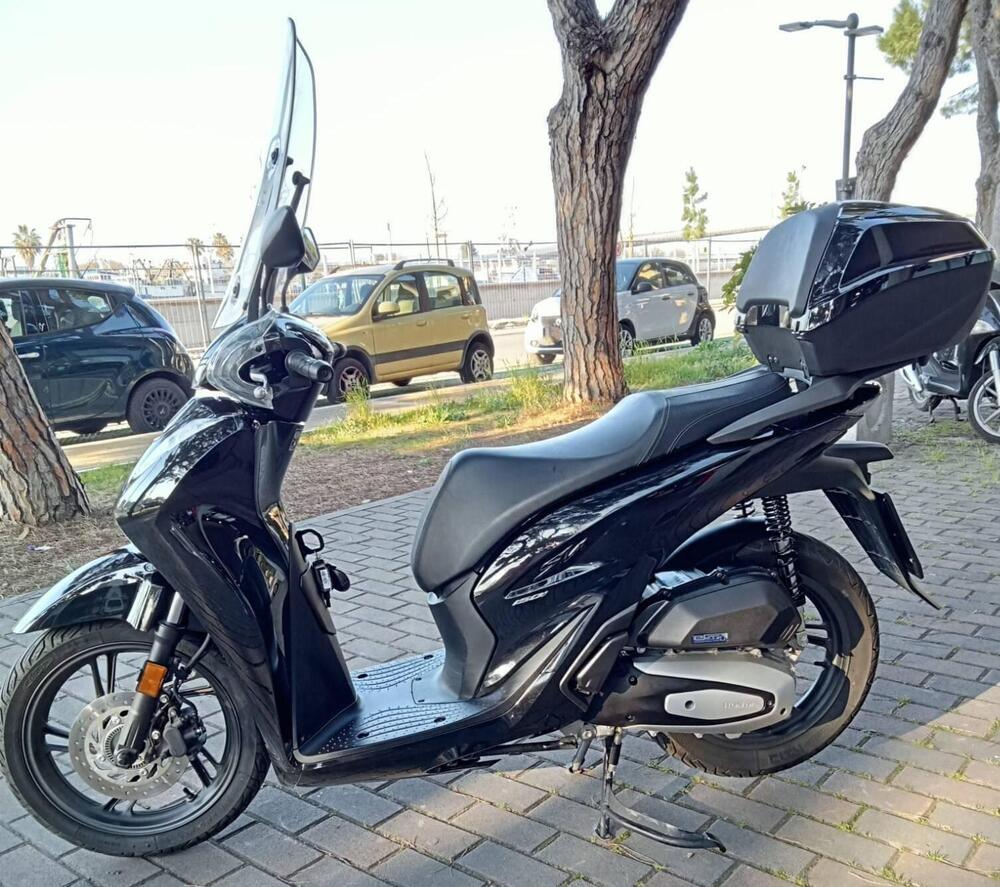 Honda SH 150i (2024 - 25) (2)