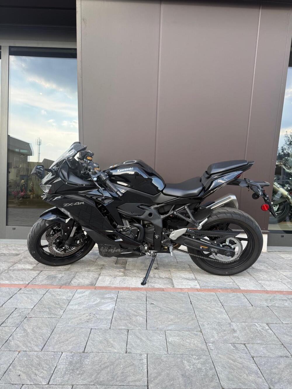 Kawasaki Ninja ZX-4R (2024 - 26) (2)