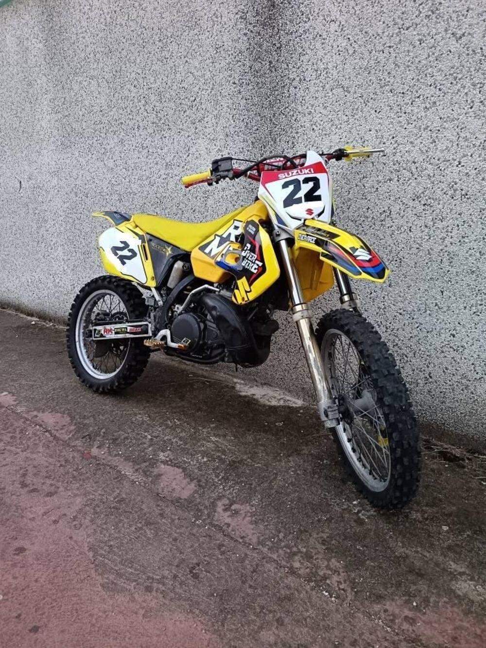 Suzuki RM 250 (1995 - 01) (2)
