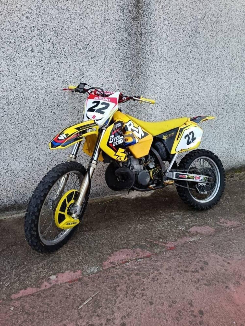 Suzuki RM 250 (1995 - 01) (3)