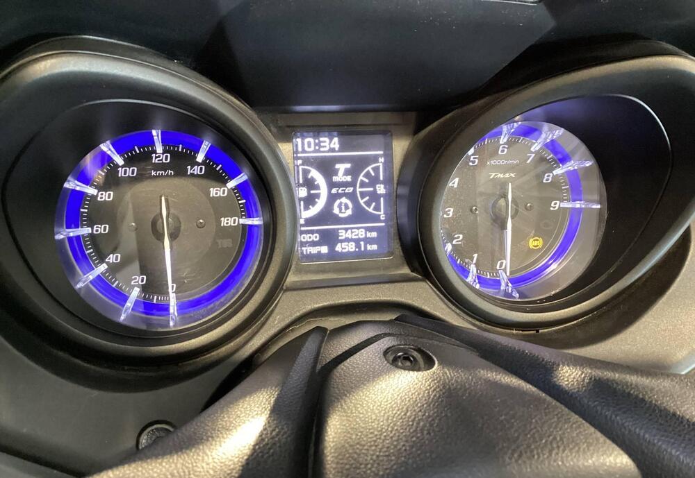 Yamaha T-Max 560 (2020 - 21) (5)