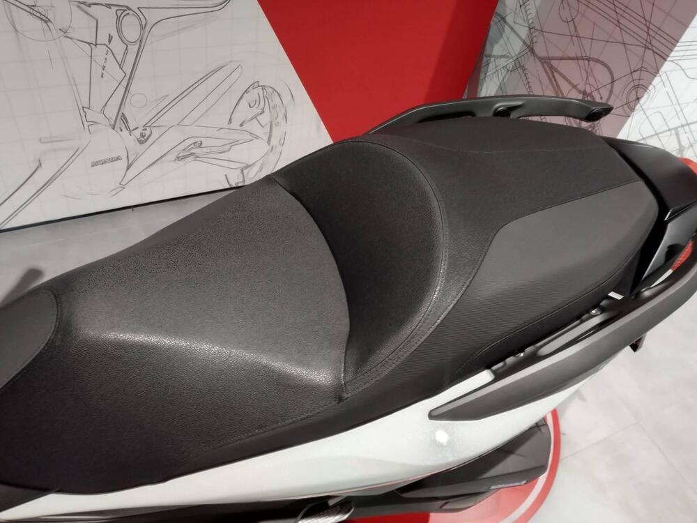 Honda Forza 350 (2025 - 26) (8)