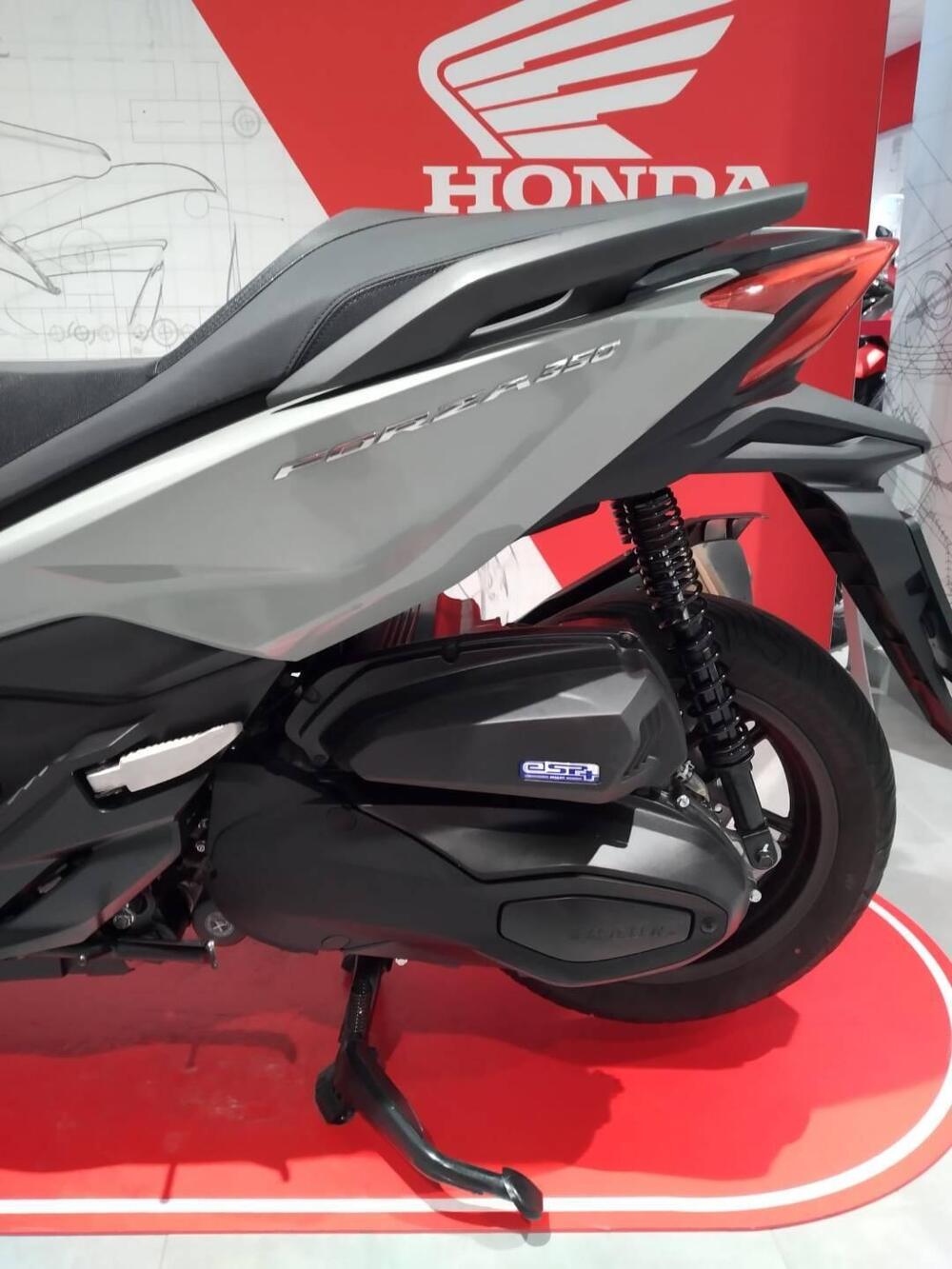 Honda Forza 350 (2025 - 26) (11)