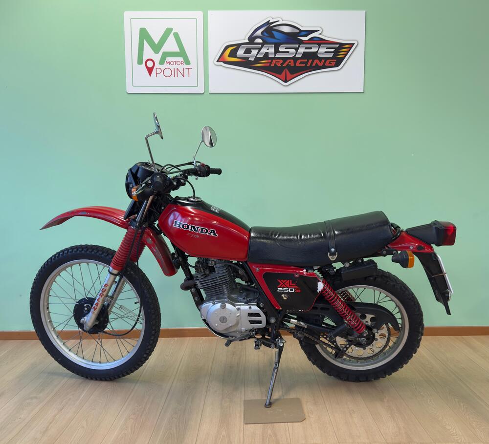 Honda XL 250 S-R (2)