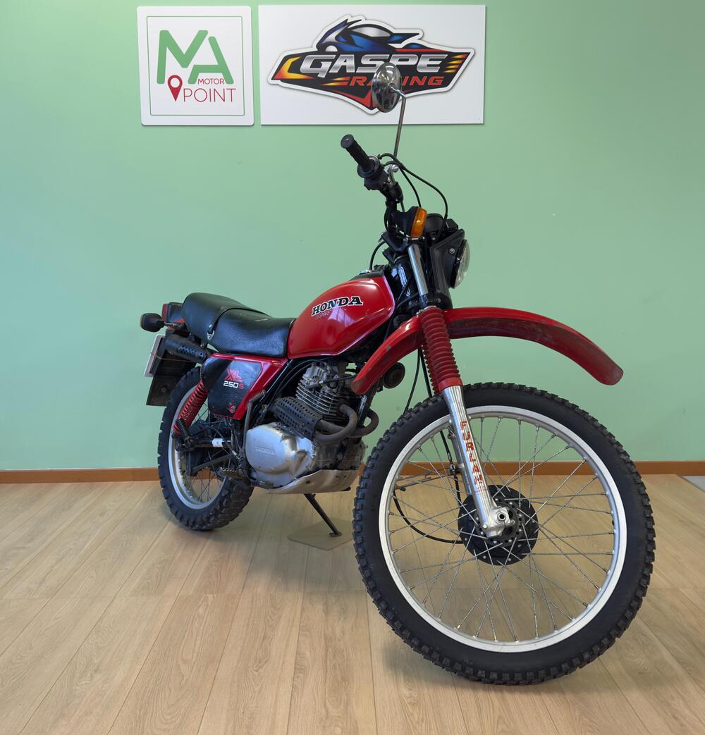 Honda XL 250 S-R (3)