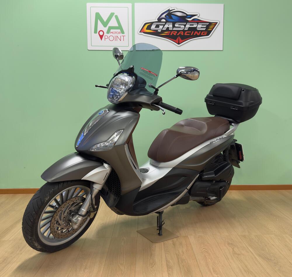 Piaggio Beverly 300 i.e. ABS-ASR (2016 - 20) (3)