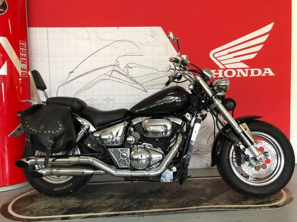 Suzuki Marauder VZ 800 (4)