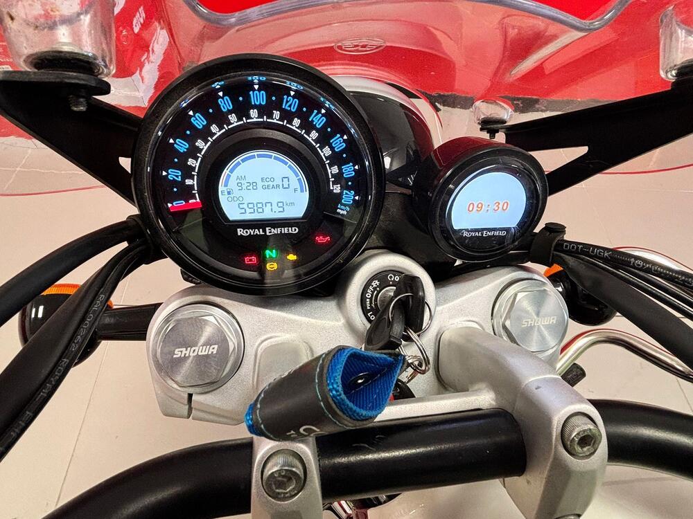 Royal Enfield Super Meteor 650 (2023 - 26) (6)