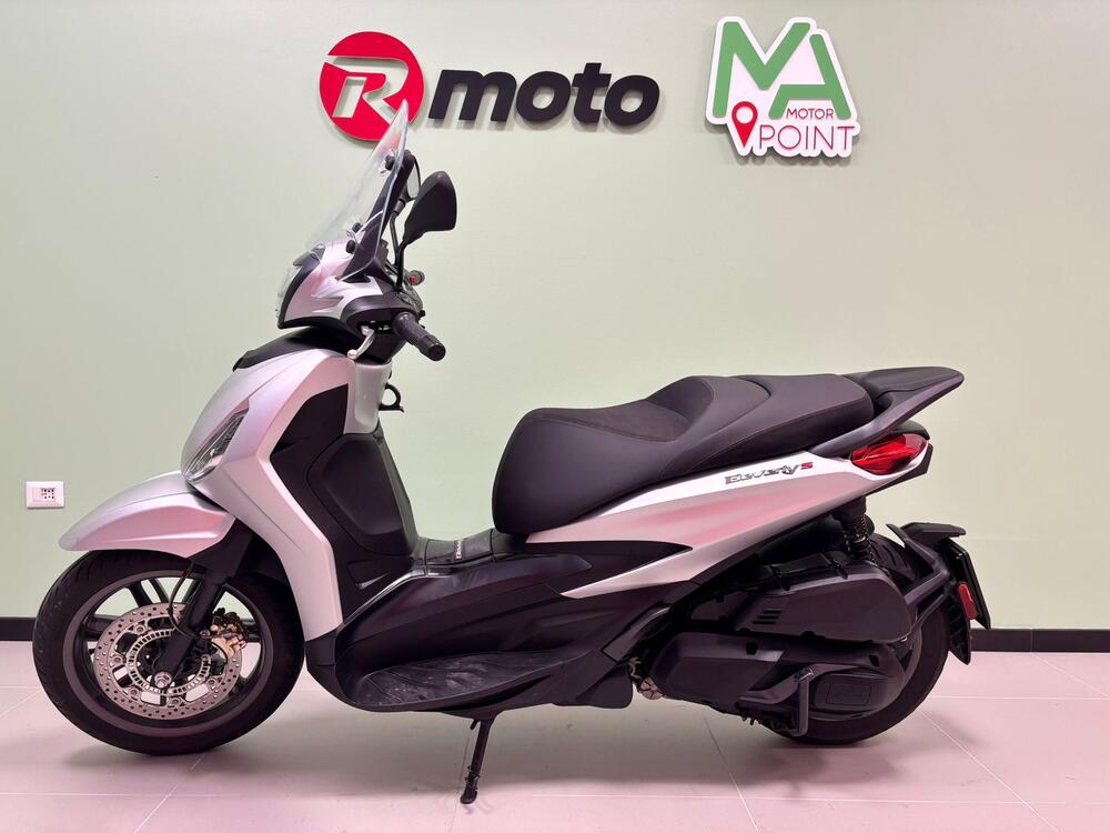 Piaggio Beverly 400 S ABS-ASR (2021 - 24) (2)