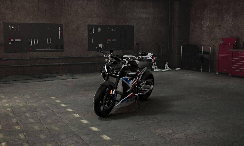 Bmw M 1000 R (2025 - 26) (2)