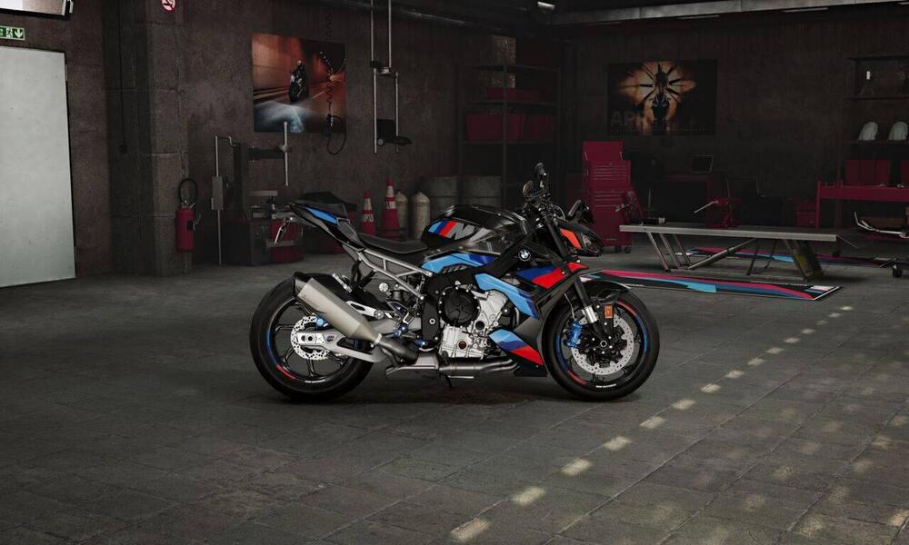 Bmw M 1000 R (2025 - 26) (3)
