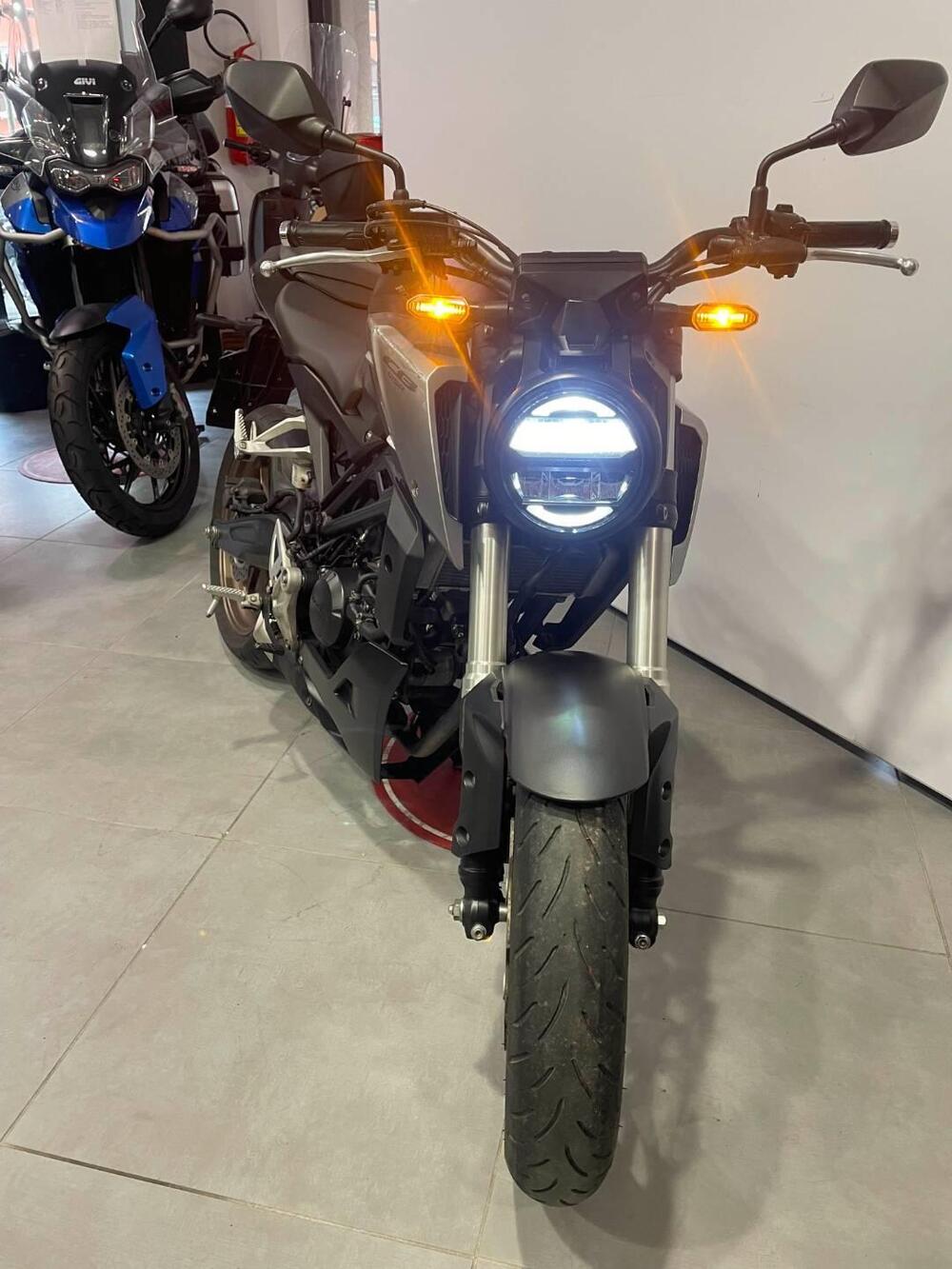 Honda CB 125 R (2018 - 20) (3)