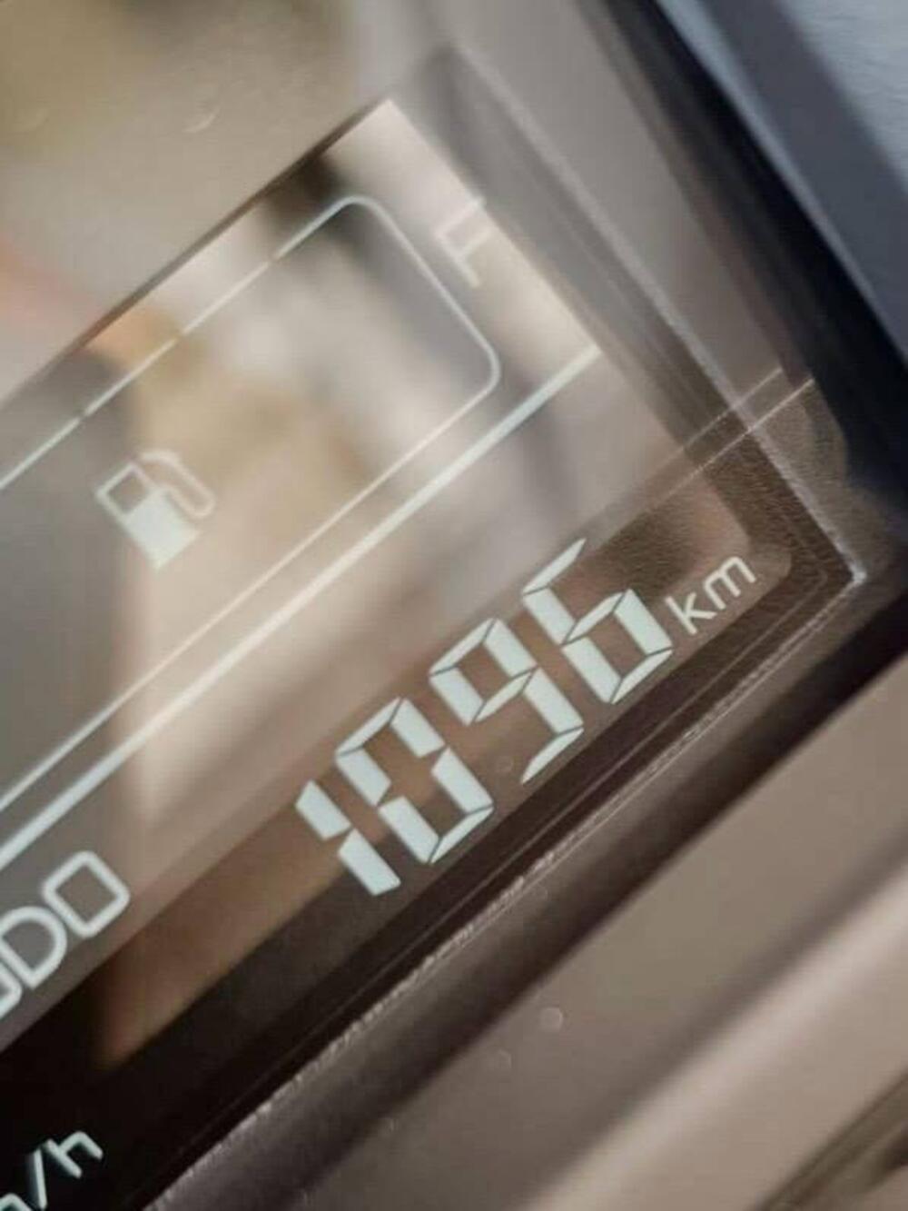 Yamaha X-Max 300 Tech Max (2021 - 24) (4)