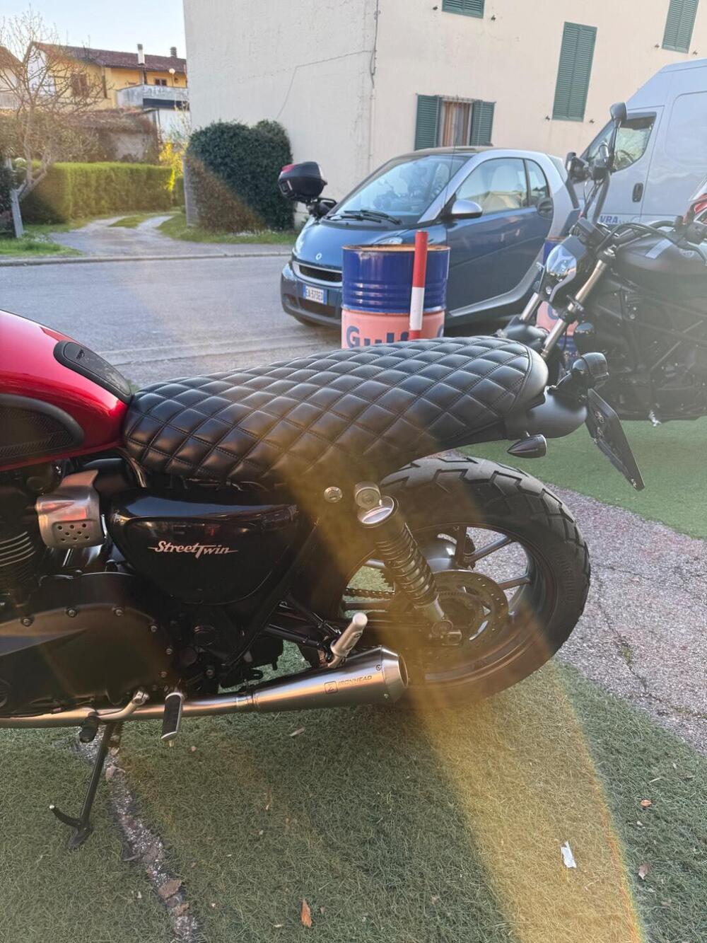 Triumph Street Twin 900 (2016) (12)