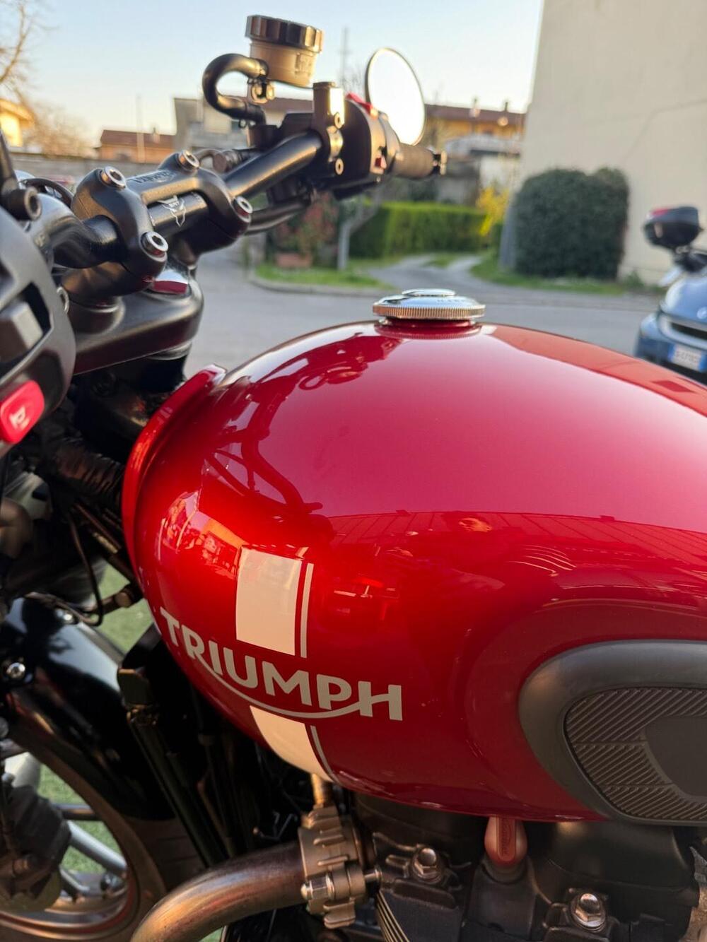 Triumph Street Twin 900 (2016) (16)