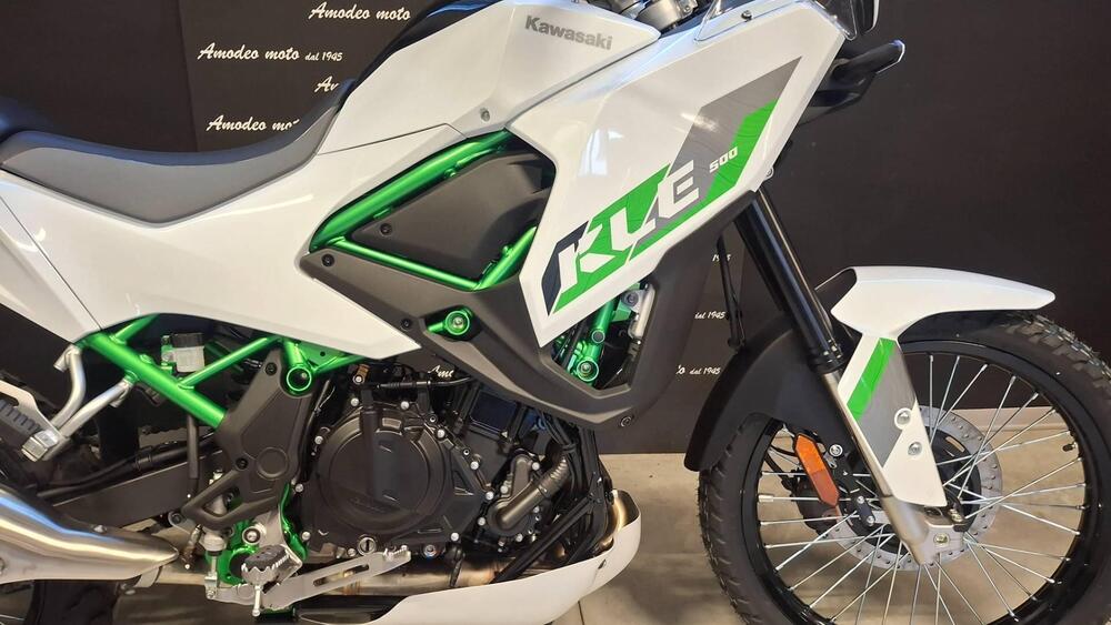 Kawasaki KLE 500 SE (2026) (9)