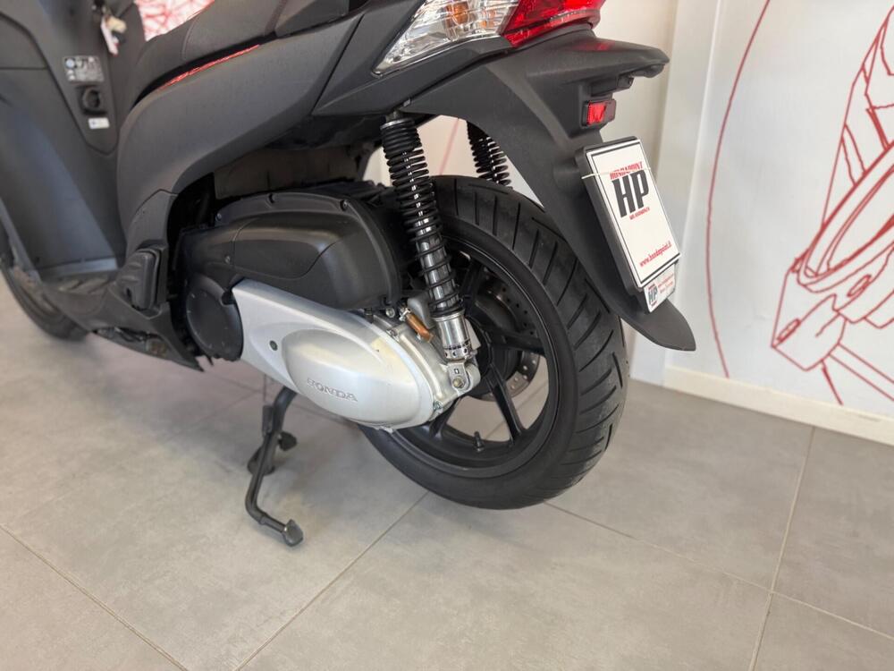 Honda SH 300 i ABS (2013 - 14) (15)