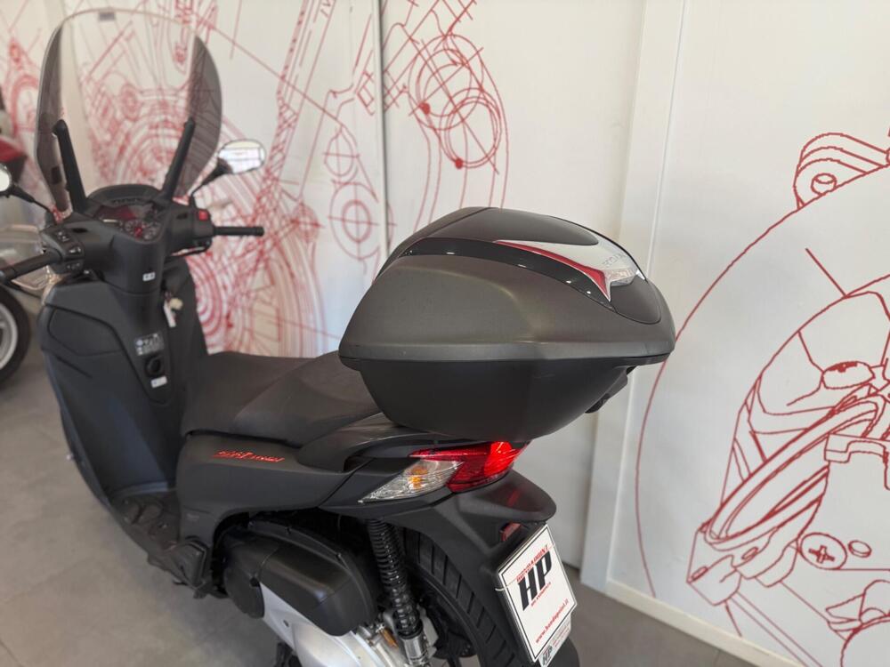 Honda SH 300 i ABS (2013 - 14) (16)