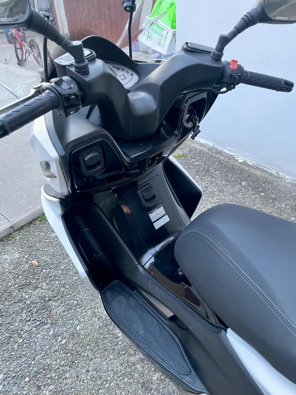 Kymco K-Xct 300i (2012 - 17) (5)