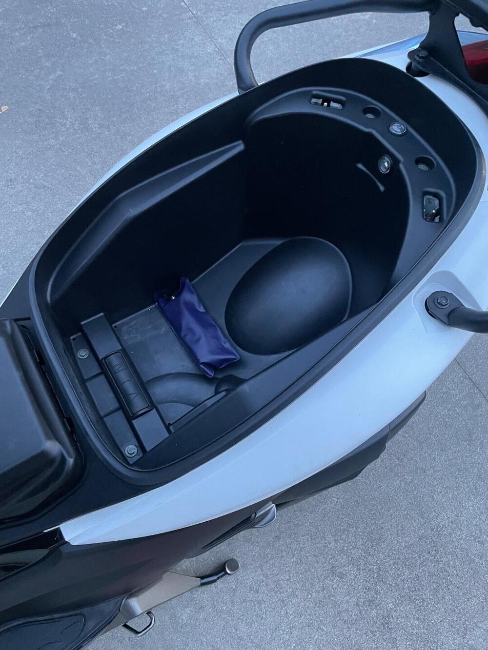 Kymco K-Xct 300i (2012 - 17) (16)