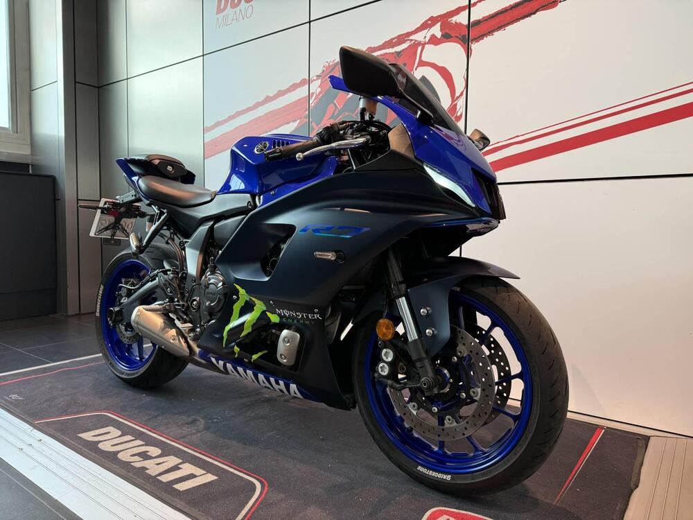 Yamaha YZF R7 (2021 - 25) (2)