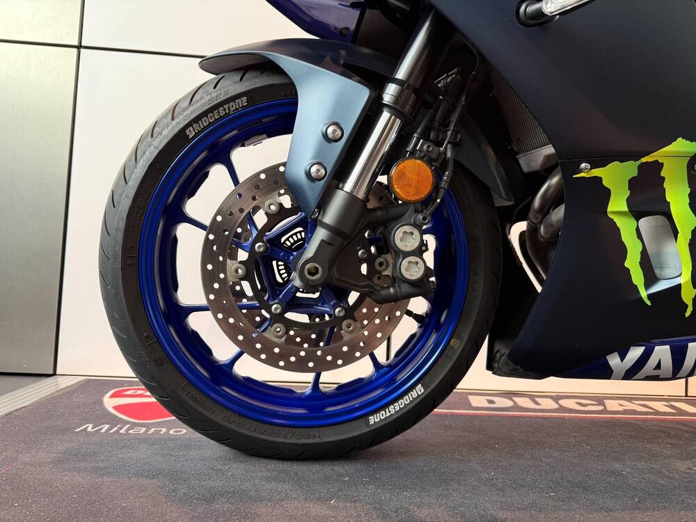 Yamaha YZF R7 (2021 - 25) (12)