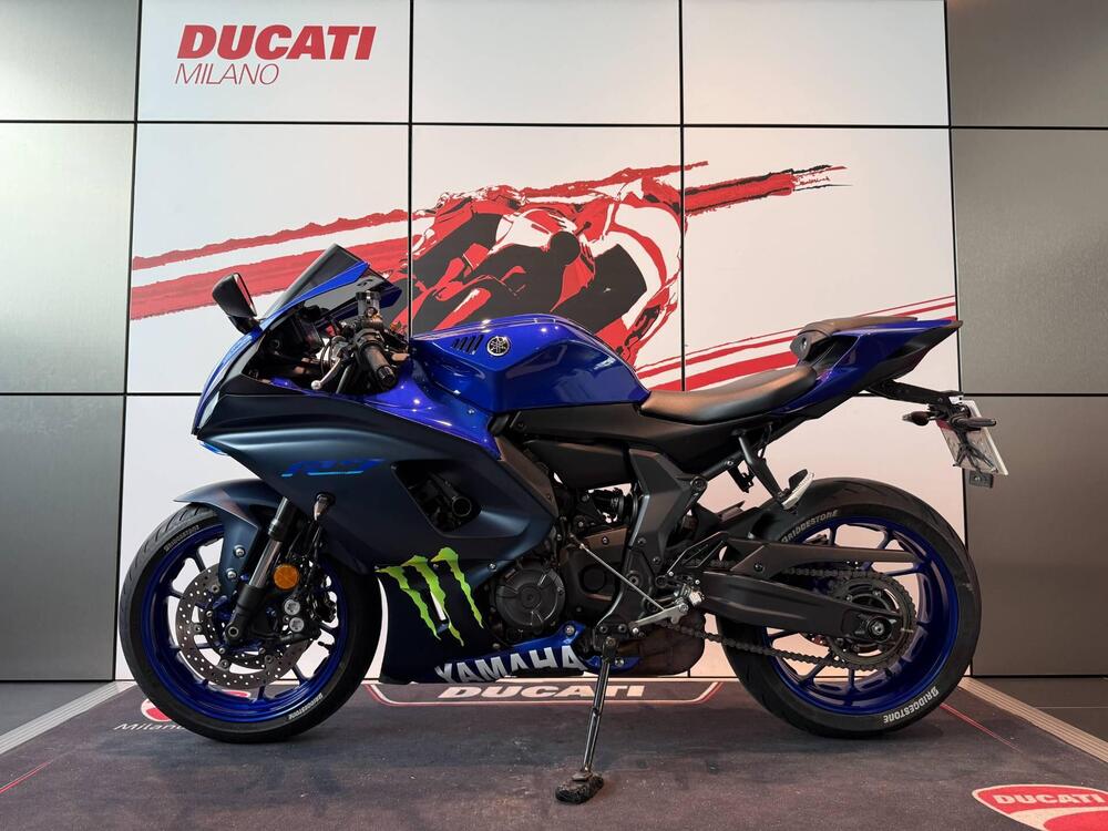 Yamaha YZF R7 (2021 - 25) (13)