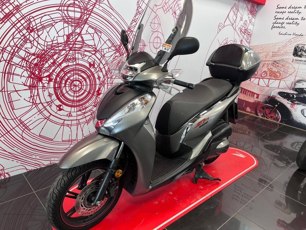 Honda SH 300 i Sport ABS (2018 - 20) (4)