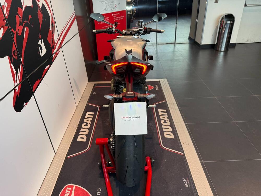 Ducati Streetfighter V4 1100 SP (2022) (9)