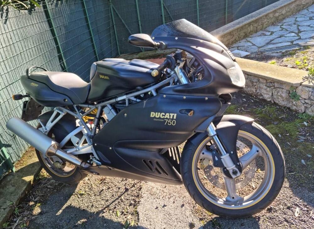 Ducati SuperSport 750 HF I.E.(1999 - 02)