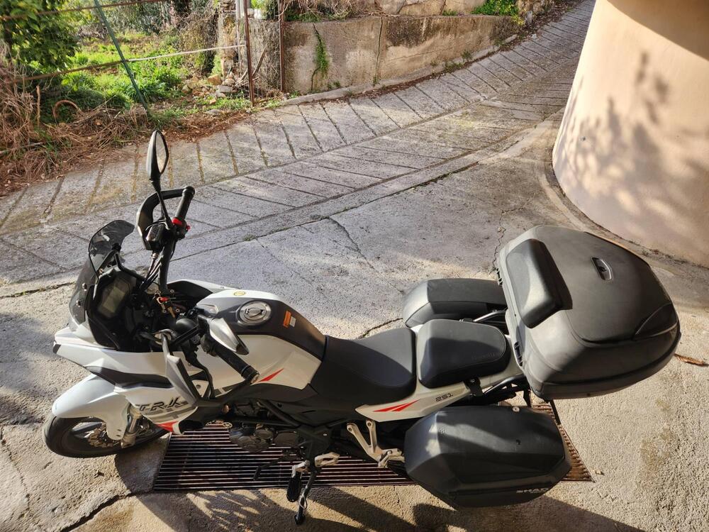 Benelli TRK 251 (2022 - 25) (3)