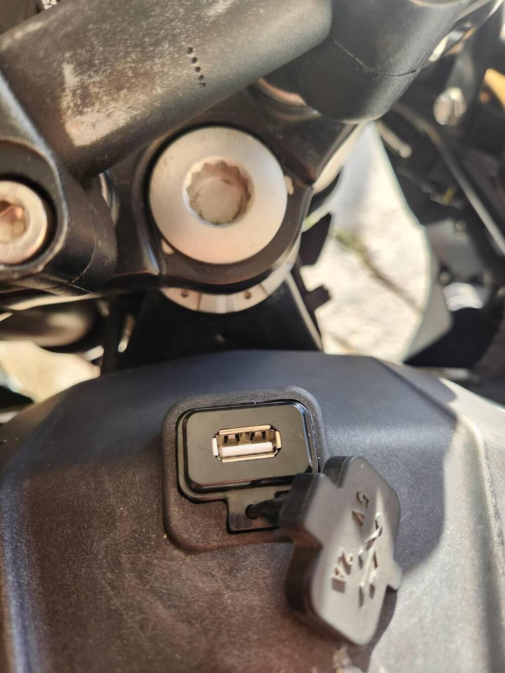 Benelli TRK 251 (2022 - 25) (8)