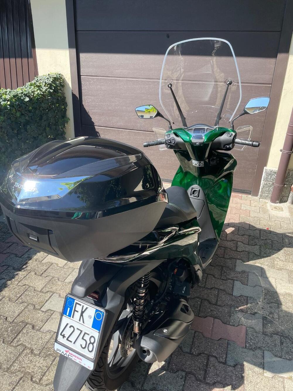 Honda SH 150i Vetro (2024 - 25) (3)