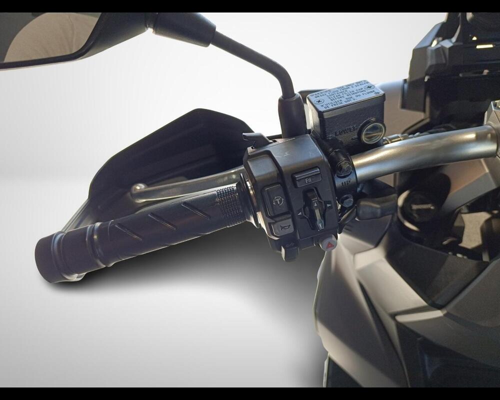 Honda ADV 350 (2022 - 24) (10)