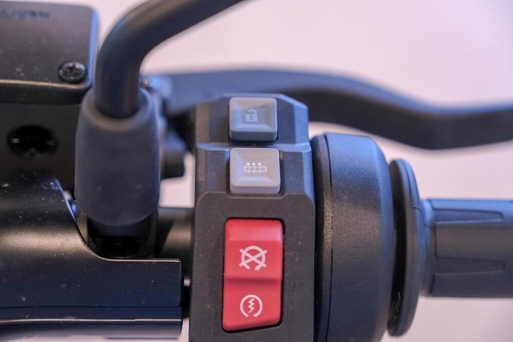 Bmw CE 02 AM (2024 - 26) (11)