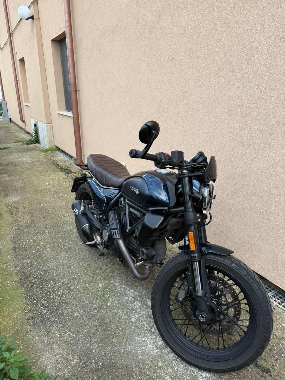 Ducati Scrambler 800 Nightshift (2025 - 26)