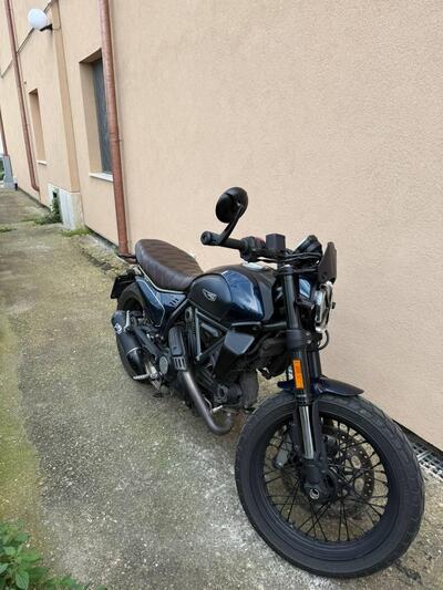 Ducati Scrambler 800 Nightshift (2025 - 26) usata