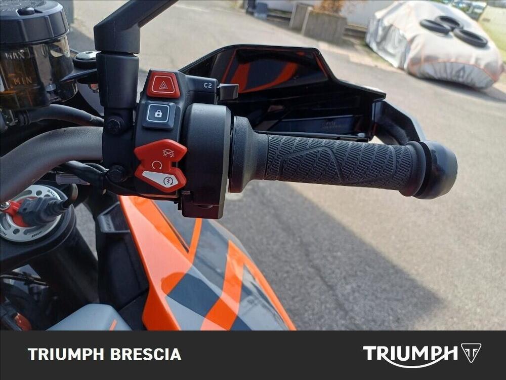 KTM 1290 Super Duke GT (2022 - 25) (9)