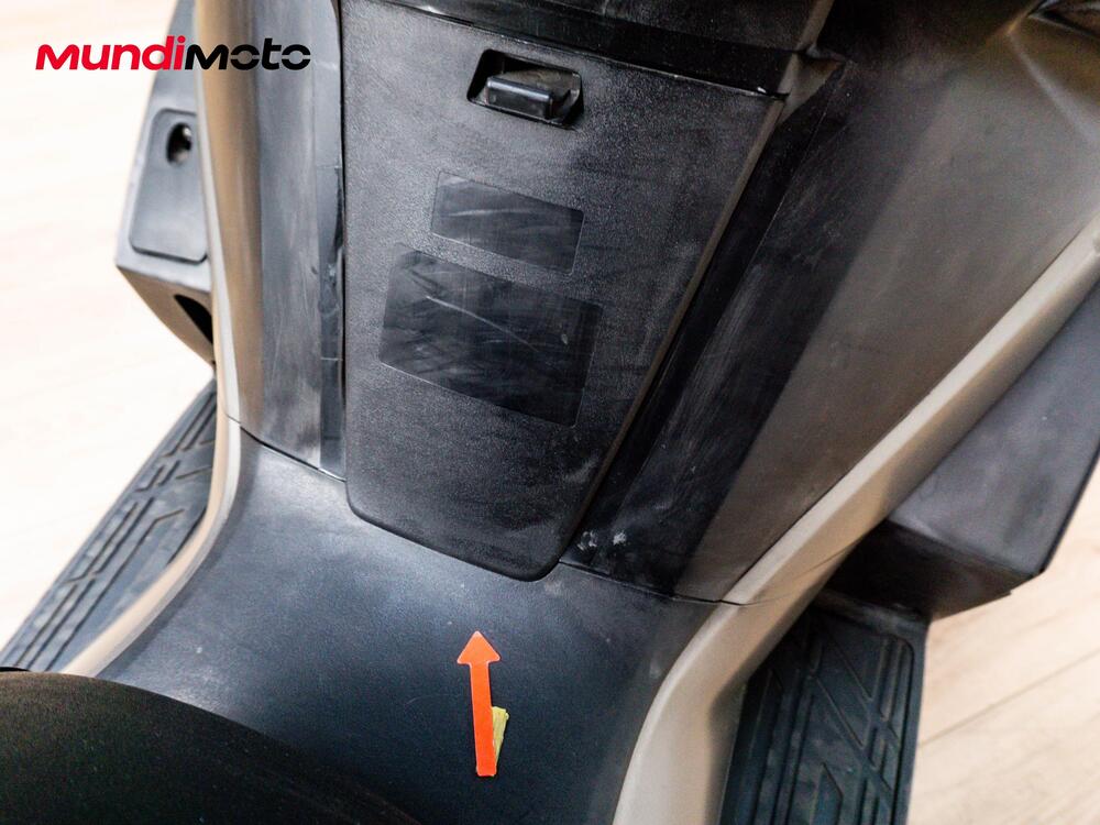 Kawasaki J 300 ABS (2014 - 16) (15)