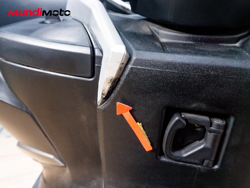 Kawasaki J 300 ABS (2014 - 16) (23)