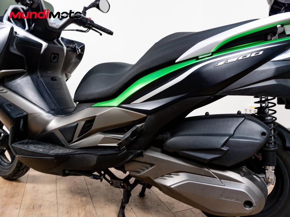 Kawasaki J 300 ABS (2014 - 16) (9)