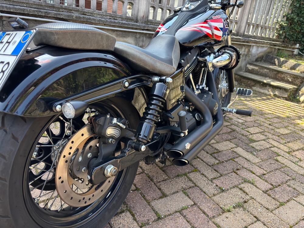 Harley-Davidson 1690 Street Bob (2017) - FXDB (6)