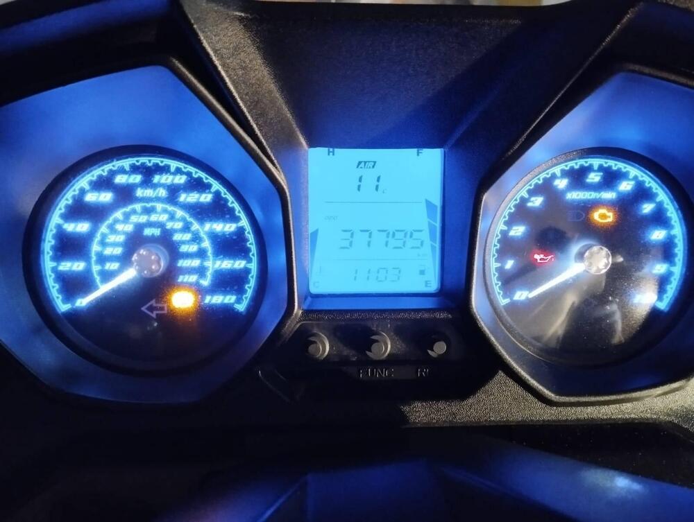 Kymco Downtown 350i ABS (2015 - 17) (4)