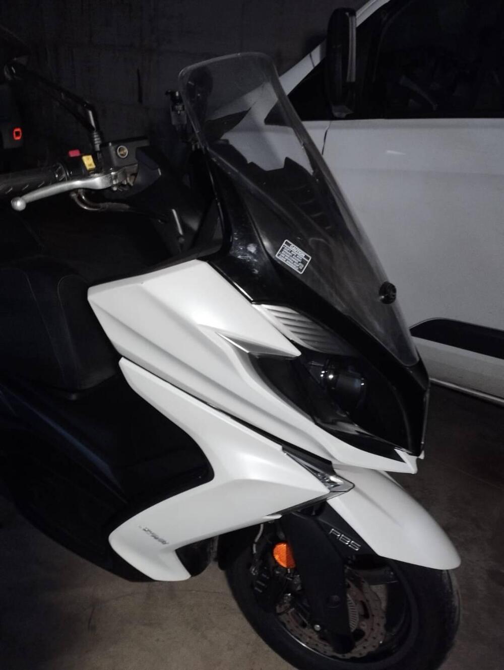 Kymco Downtown 350i ABS (2015 - 17) (8)