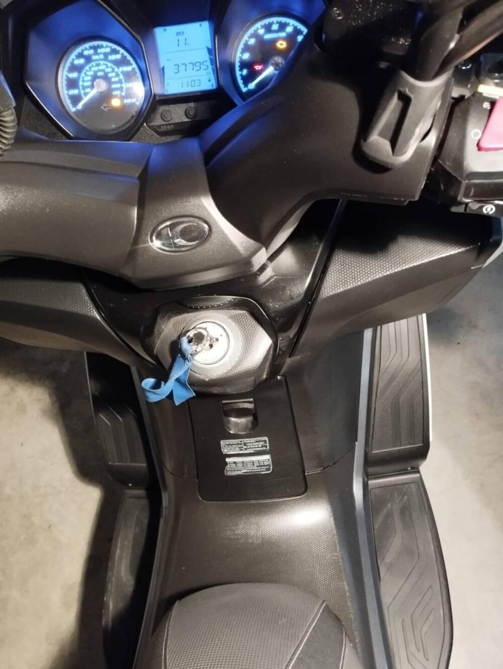 Kymco Downtown 350i ABS (2015 - 17) (11)